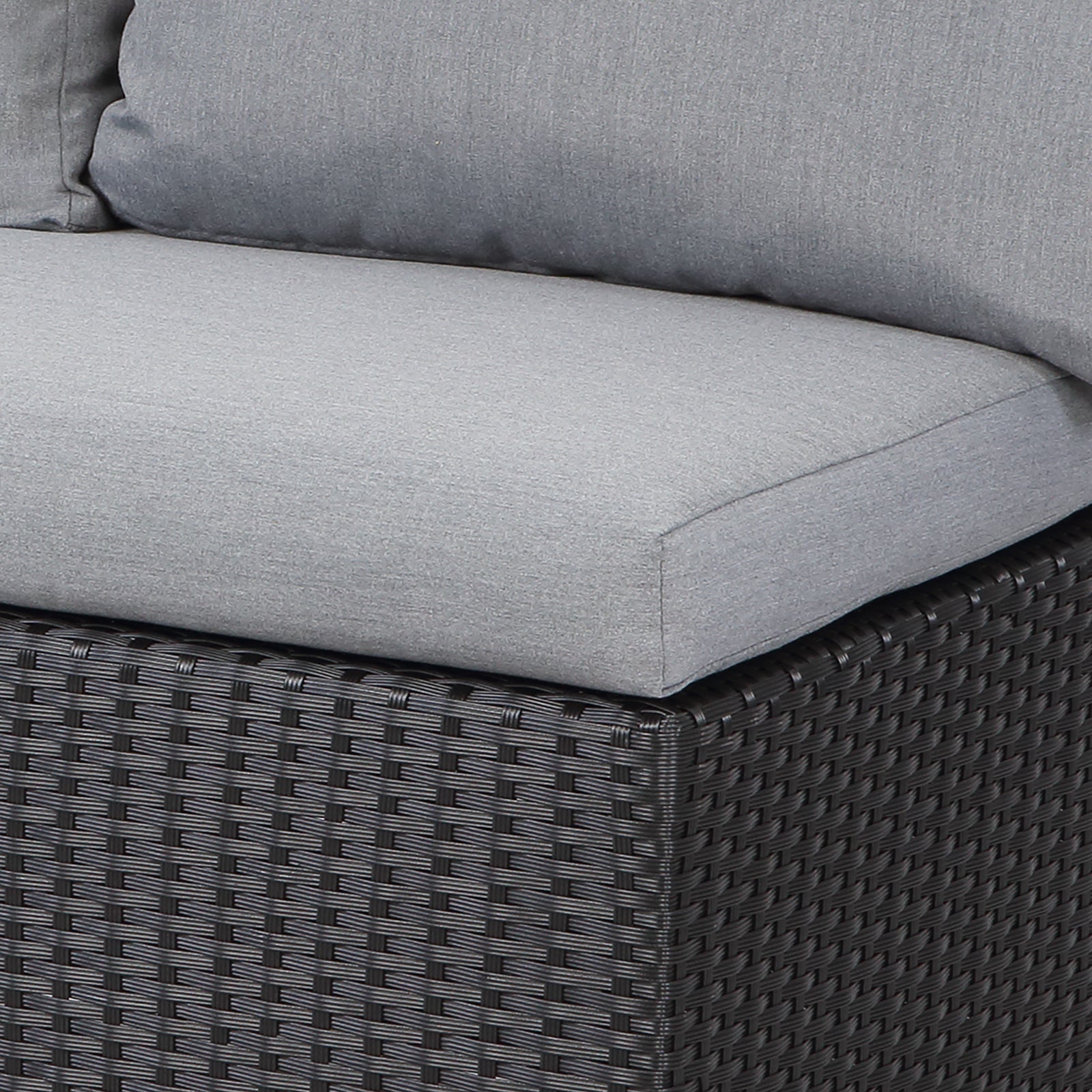 MeXo Polyrattan Gartenmöbel - Set Lounge - Set mit Ecksofa, WPC Esstisch, 3 Hocker, Kissen - Gartenlounge wetterfest bis 10 Personen - MeXo - Home